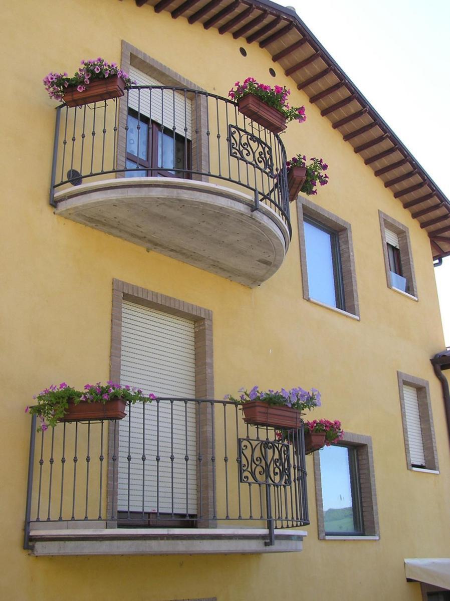 Albergo Le 2 Rose San Severino Marche Exterior foto