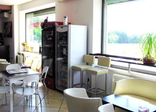 Albergo Le 2 Rose San Severino Marche Exterior foto